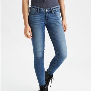 AMERICAN EAGLE JEGGINGS. Size 8 Long.